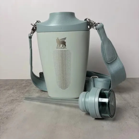 Stanley 1913 23 fl oz. Cross Bottle in the Mist Quartz Insulated Stainless Steel - Picture 12 of 16